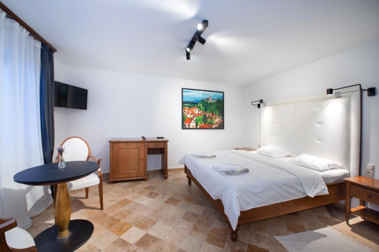 Old Town Cataleya Hotell Sibiu Eksteriør bilde